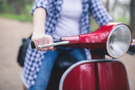 Blau fahren Pflicht! Das ändert sich ab März für Mofa-, Moped- und  Rollerfahrer - FOCUS online